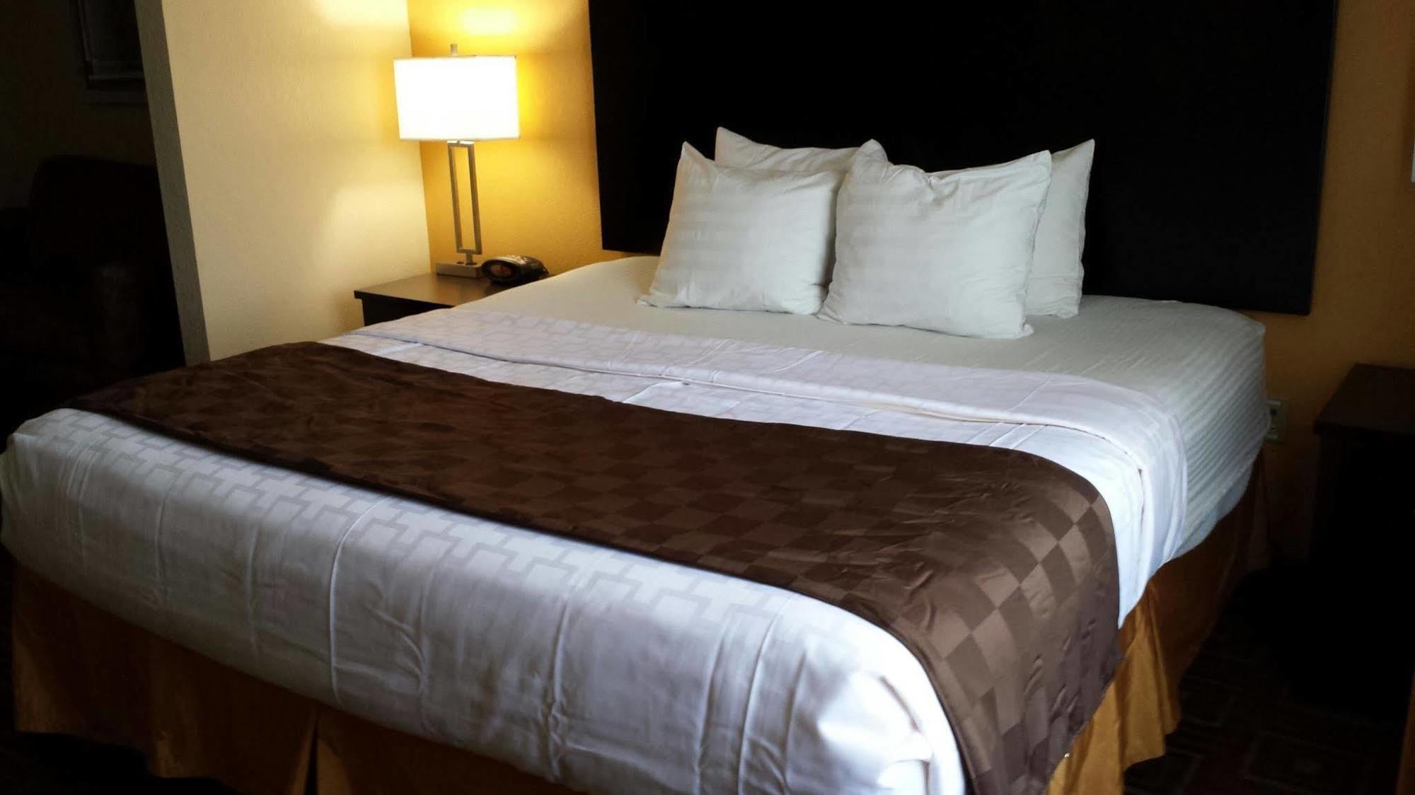 Towanda Paradise Inn & Suites מראה חיצוני תמונה